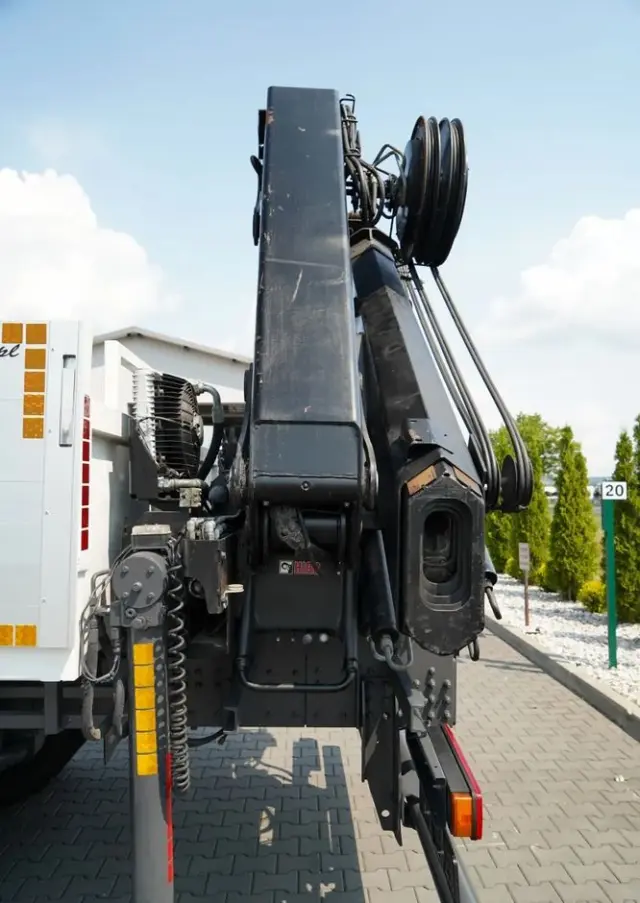 SCANIA P360 / 6X4 / SKRZYNIOWY 4.85 + HDS HIAB 211 E-6 HIDUO / UDŹWIG 7100KG / MAX WYSÓW 16.5 M / STEROWANIE RADIOWE 