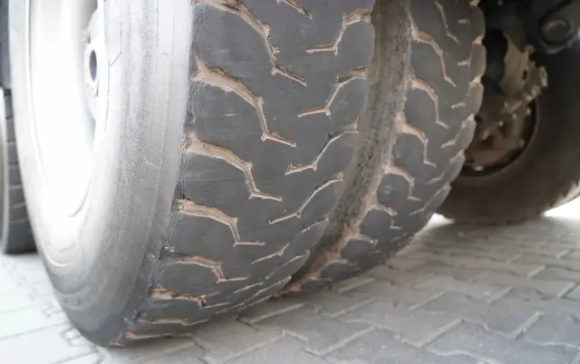 SCANIA P360 / 6X4 / SKRZYNIOWY 4.85 + HDS HIAB 211 E-6 HIDUO / UDŹWIG 7100KG / MAX WYSÓW 16.5 M / STEROWANIE RADIOWE 