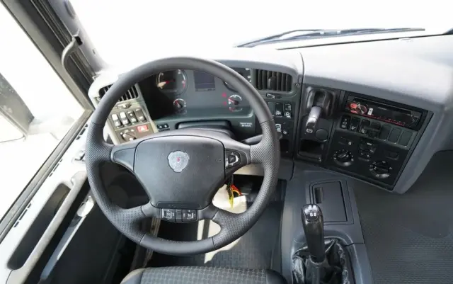 SCANIA P360 / 6X4 / SKRZYNIOWY 4.85 + HDS HIAB 211 E-6 HIDUO / UDŹWIG 7100KG / MAX WYSÓW 16.5 M / STEROWANIE RADIOWE 