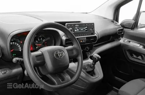 TOYOTA Proace City 