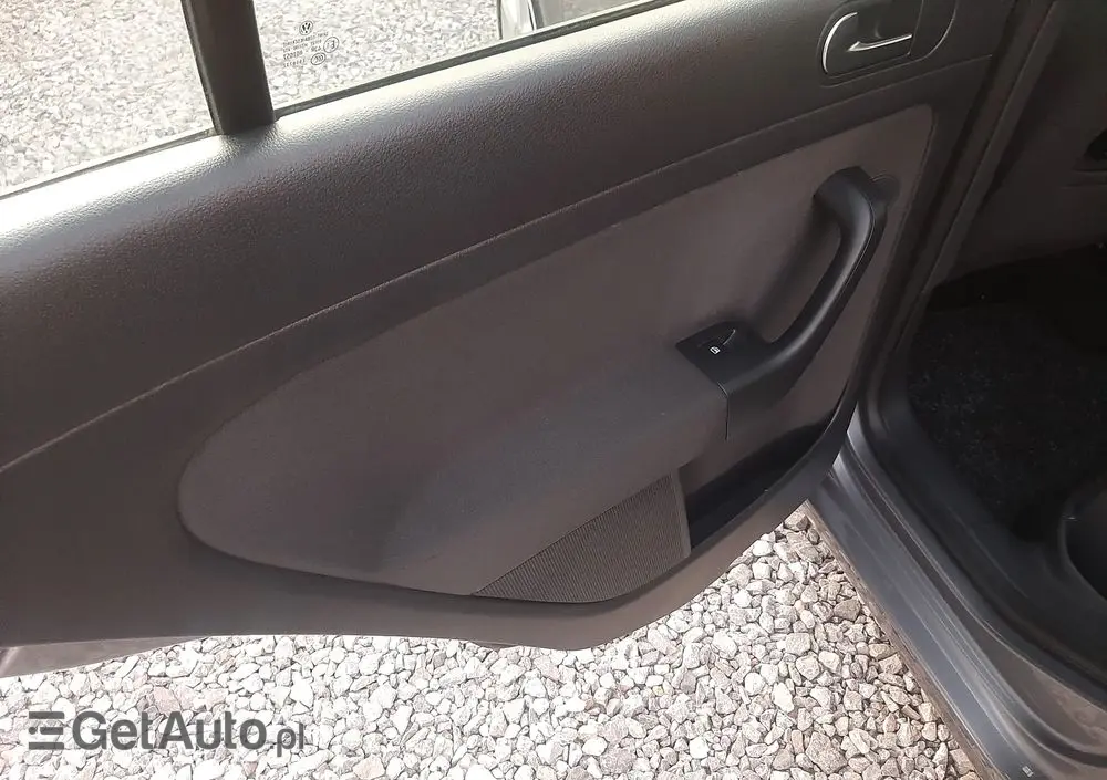 VOLKSWAGEN Golf Plus 1.6 TDI BlueMot Comfortline