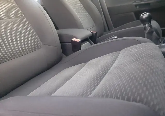 VOLKSWAGEN Golf Plus 1.6 TDI BlueMot Comfortline