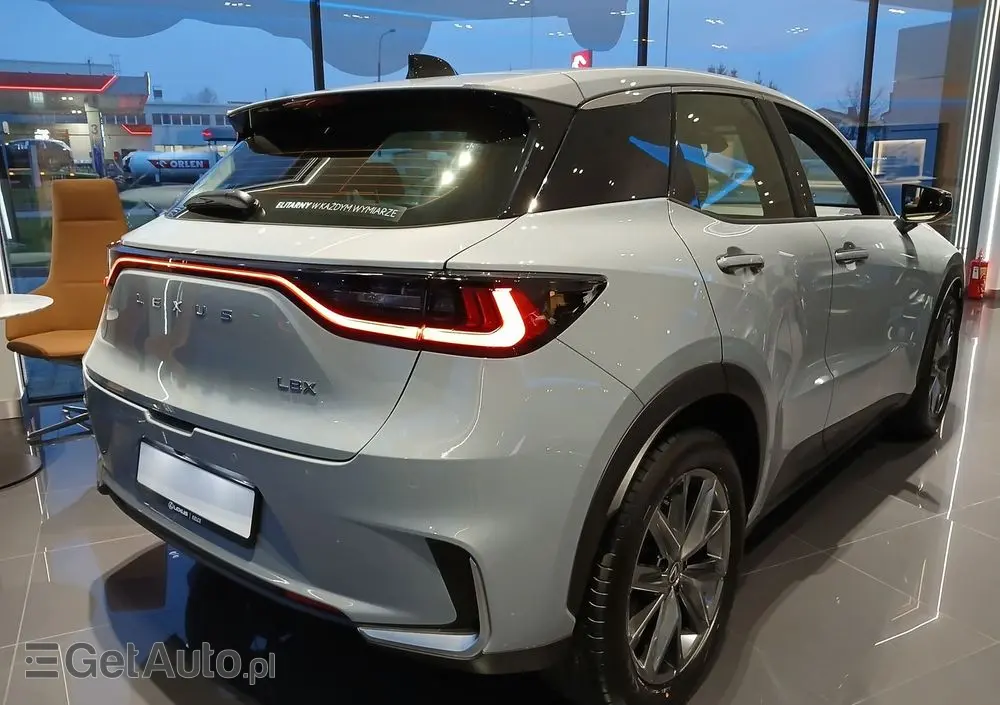 LEXUS LBX 1.5 Hybrid Elegant