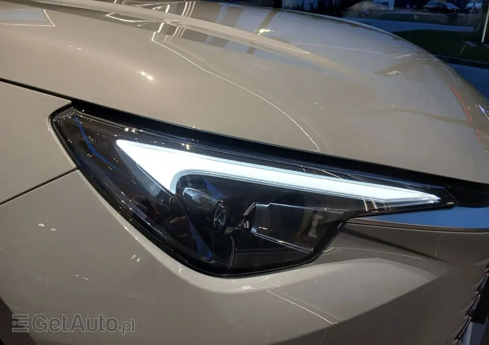 LEXUS LBX 1.5 Hybrid Elegant