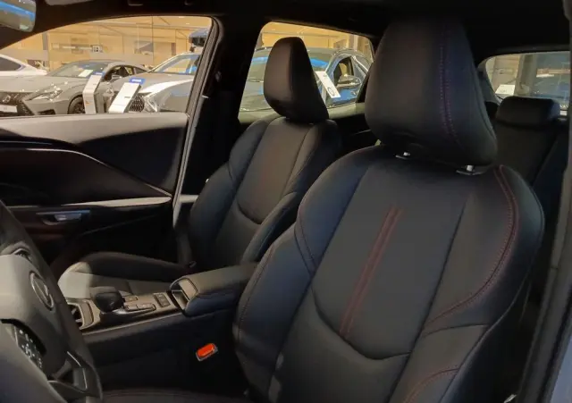 LEXUS LBX 1.5 Hybrid Elegant