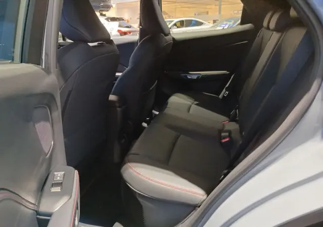 LEXUS LBX 1.5 Hybrid Elegant