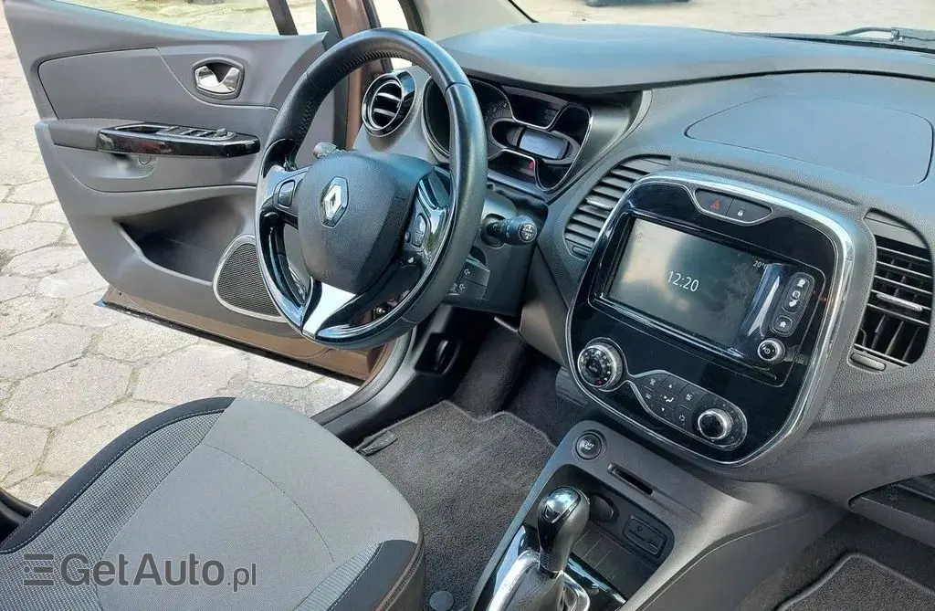 RENAULT Captur 