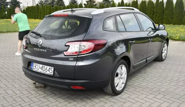 RENAULT Megane 