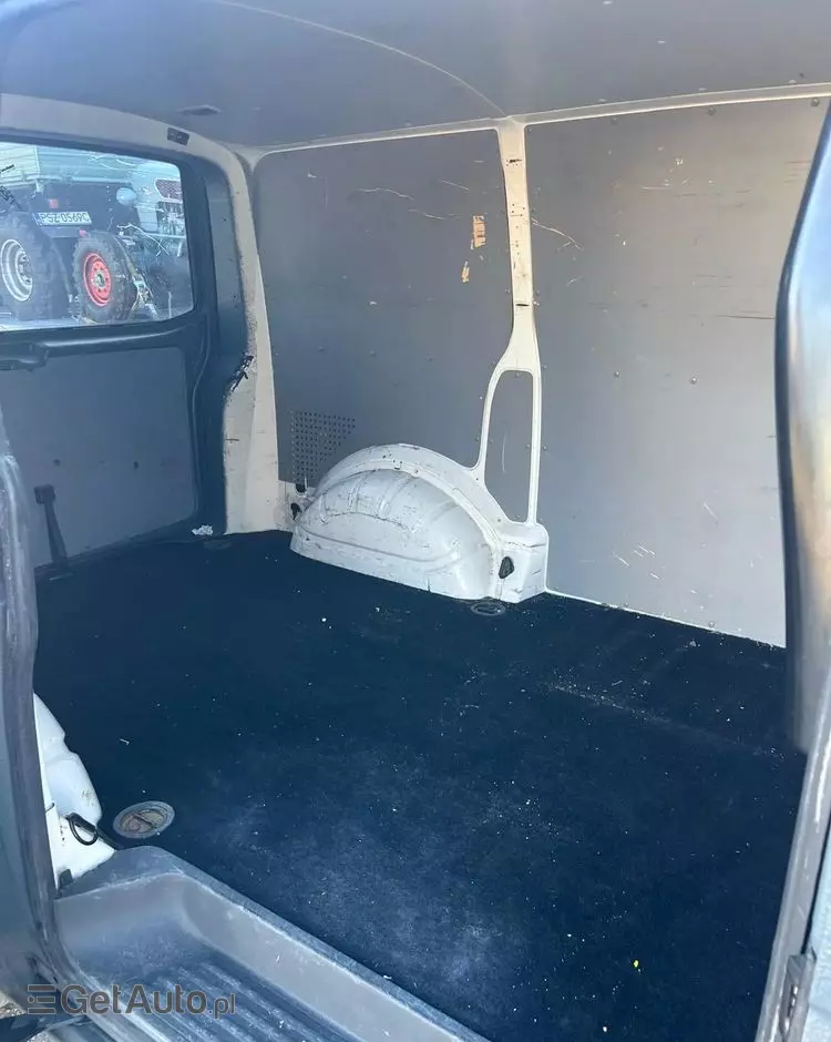 VOLKSWAGEN TRANSPORTER T5 