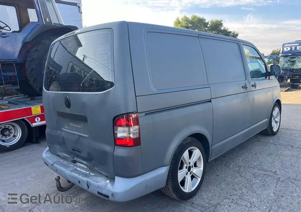VOLKSWAGEN TRANSPORTER T5 