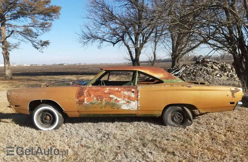 PLYMOUTH Road Runner 