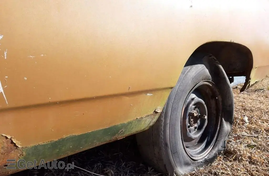 PLYMOUTH Road Runner 