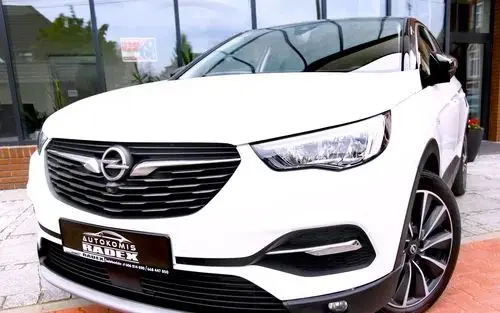 OPEL Grandland 