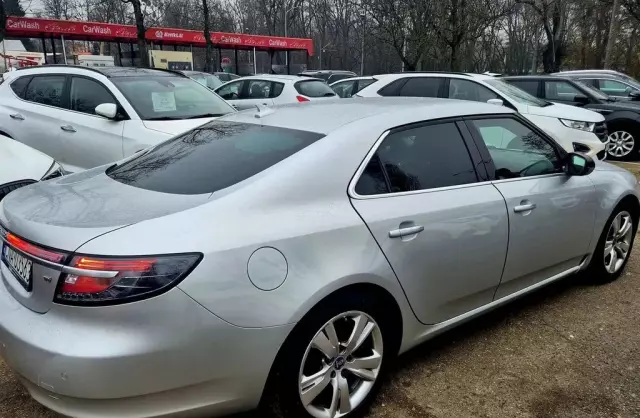 SAAB 9-5 