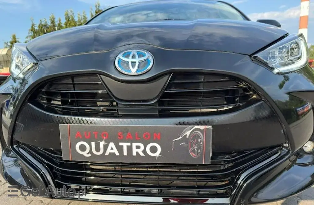 TOYOTA Yaris 