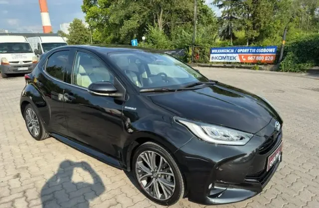 TOYOTA Yaris 