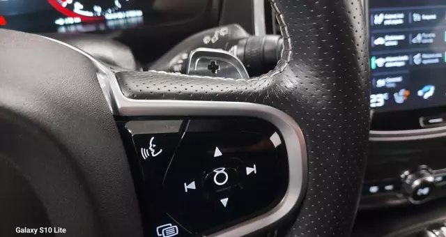 VOLVO XC 90 B5 D AWD Geartronic RDesign