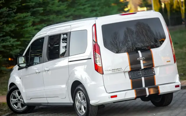 FORD Tourneo Connect 