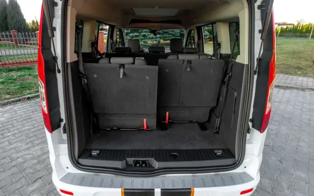 FORD Tourneo Connect 