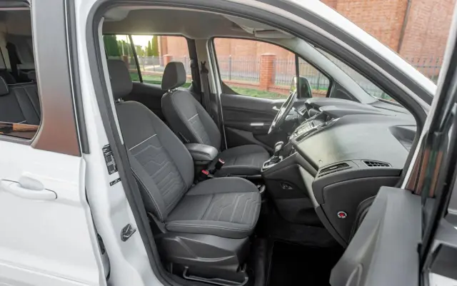 FORD Tourneo Connect 