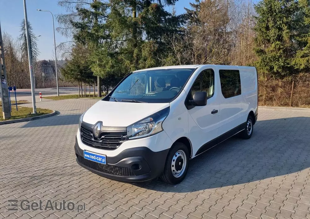 RENAULT Trafic 