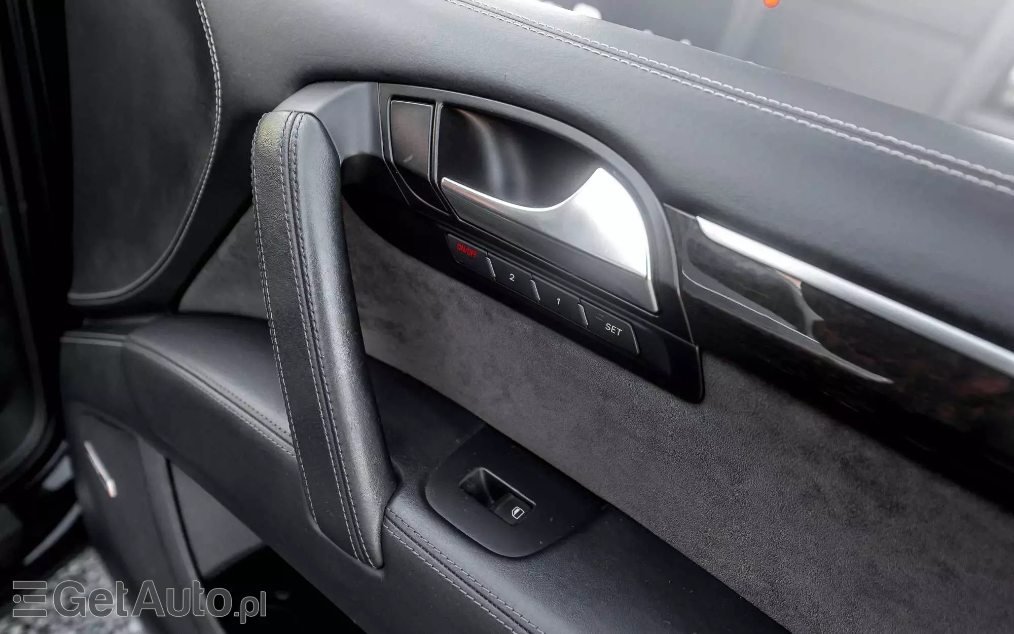 AUDI Q7 4.2 TDI DPF quattro tiptronic