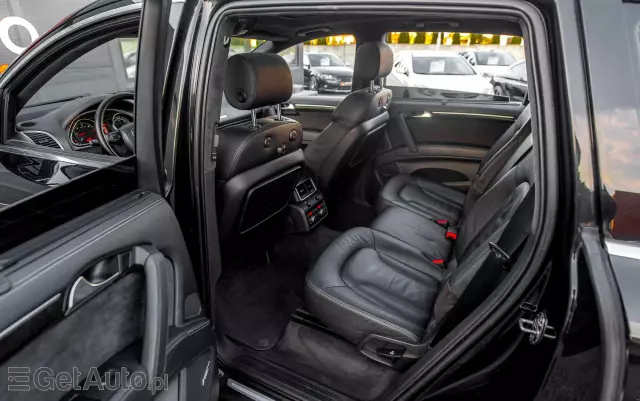 AUDI Q7 4.2 TDI DPF quattro tiptronic