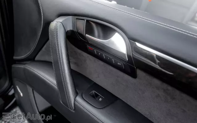 AUDI Q7 4.2 TDI DPF quattro tiptronic