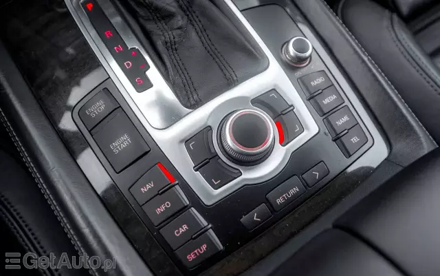 AUDI Q7 4.2 TDI DPF quattro tiptronic