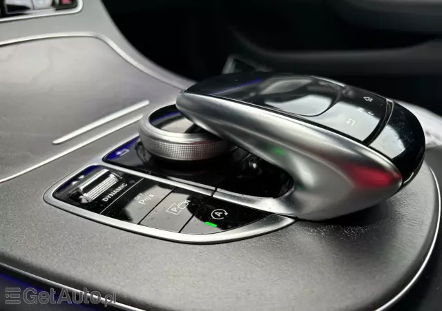 MERCEDES-BENZ CLS 300 d 9G-TRONIC