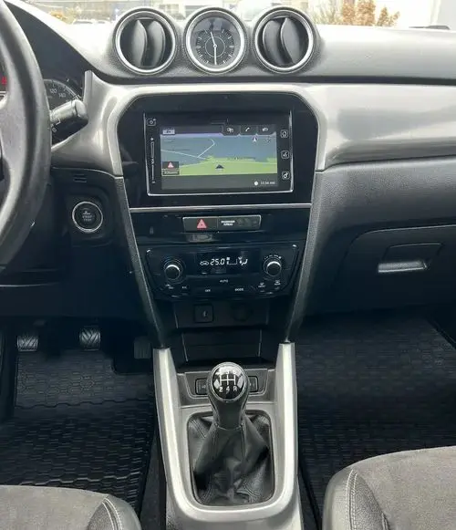 SUZUKI Vitara 