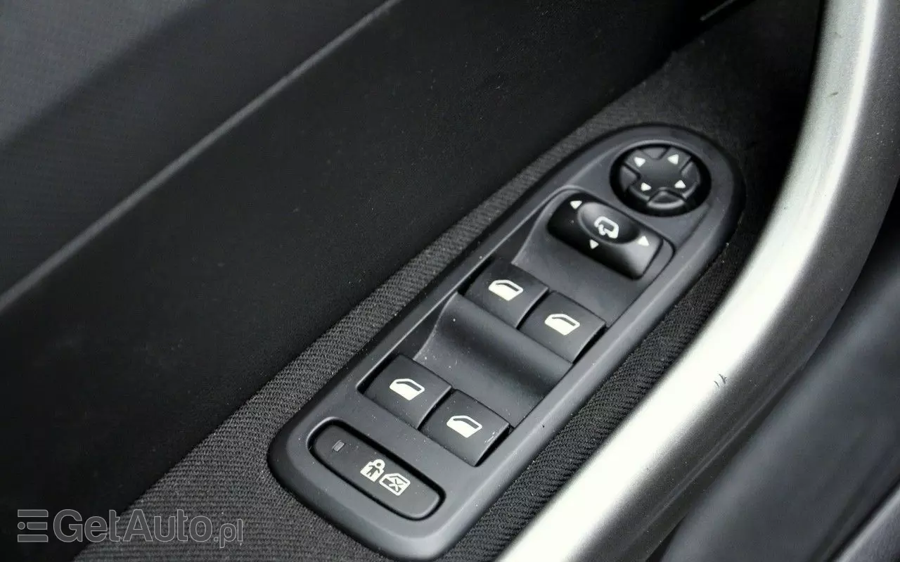 PEUGEOT 308 1.6 Premium