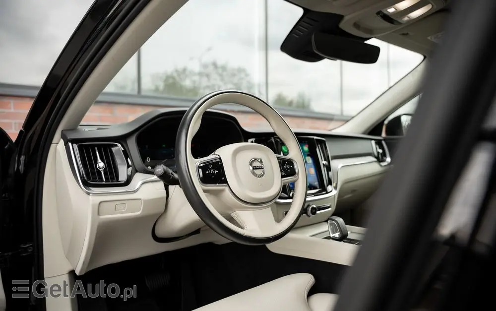 VOLVO V60 B3 B Geartronic Inscription