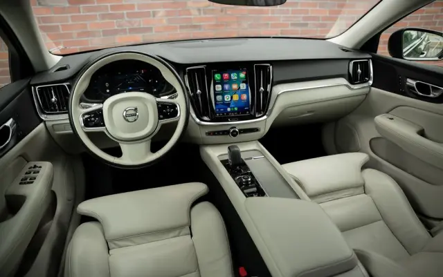 VOLVO V60 B3 B Geartronic Inscription