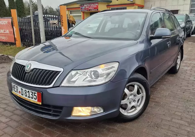 SKODA Octavia 1.6 Ambiente