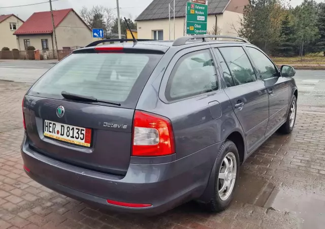 SKODA Octavia 1.6 Ambiente