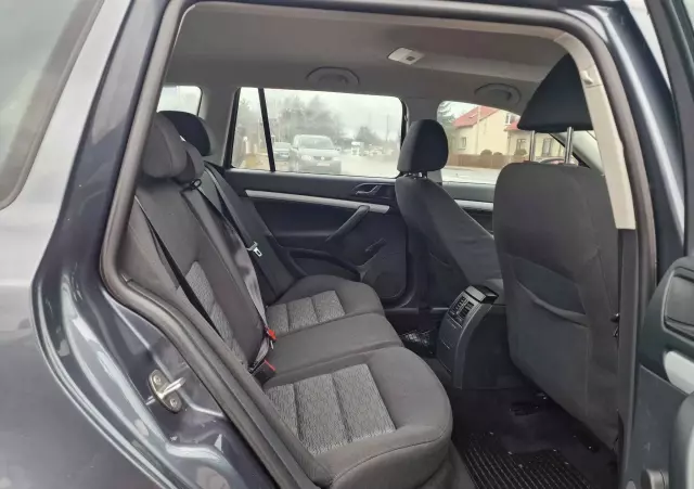 SKODA Octavia 1.6 Ambiente