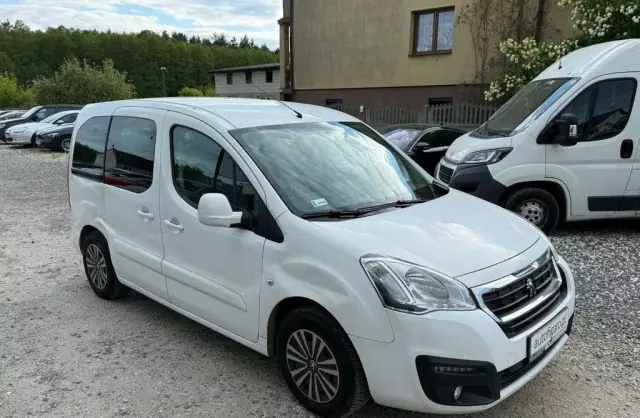 PEUGEOT Partner 