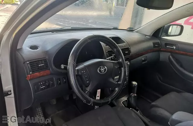 TOYOTA Avensis 