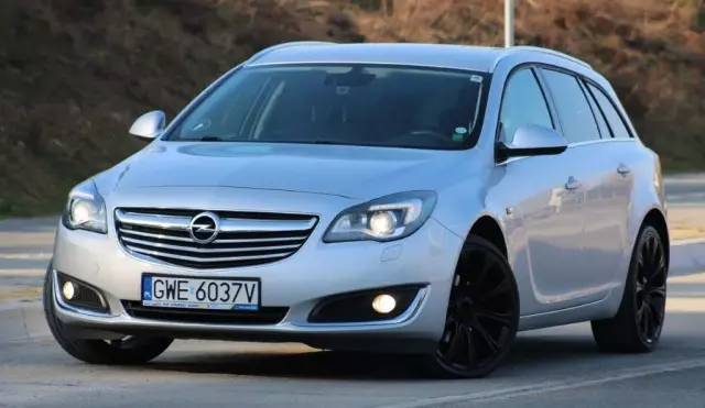 OPEL Insignia 