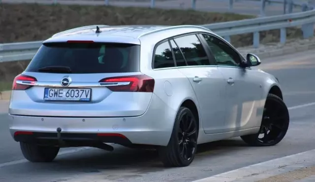 OPEL Insignia 