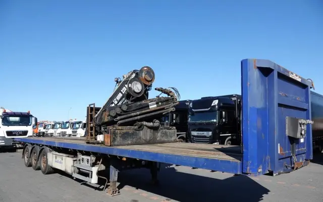 LECITRAILER NACZEPA PLATFORMA / + HDS HIAB 220 R F4- WYSÓW : 10 METRÓW 