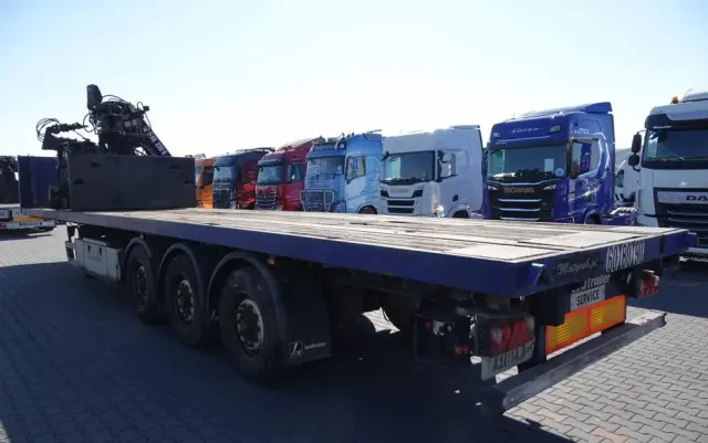 LECITRAILER NACZEPA PLATFORMA / + HDS HIAB 220 R F4- WYSÓW : 10 METRÓW 