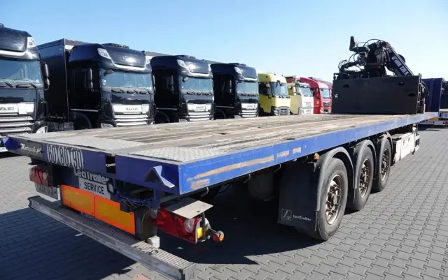 LECITRAILER NACZEPA PLATFORMA / + HDS HIAB 220 R F4- WYSÓW : 10 METRÓW 