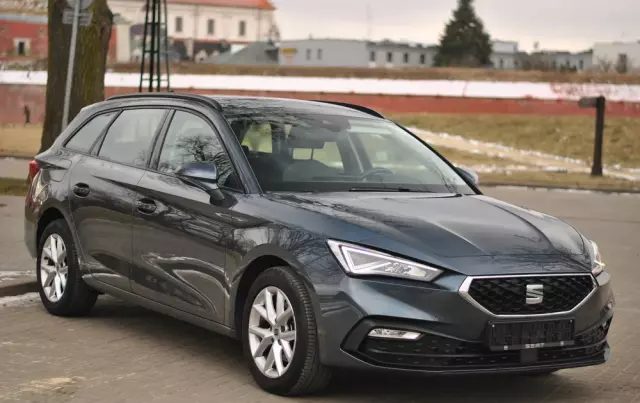 SEAT Leon 1.5 eTSI ACT OPF DSG Style