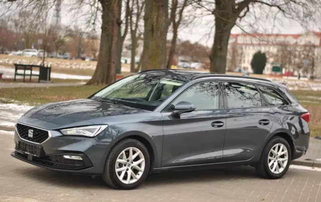 SEAT Leon 1.5 eTSI ACT OPF DSG Style