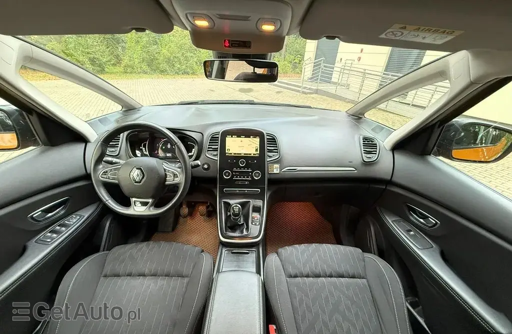 RENAULT Scenic 