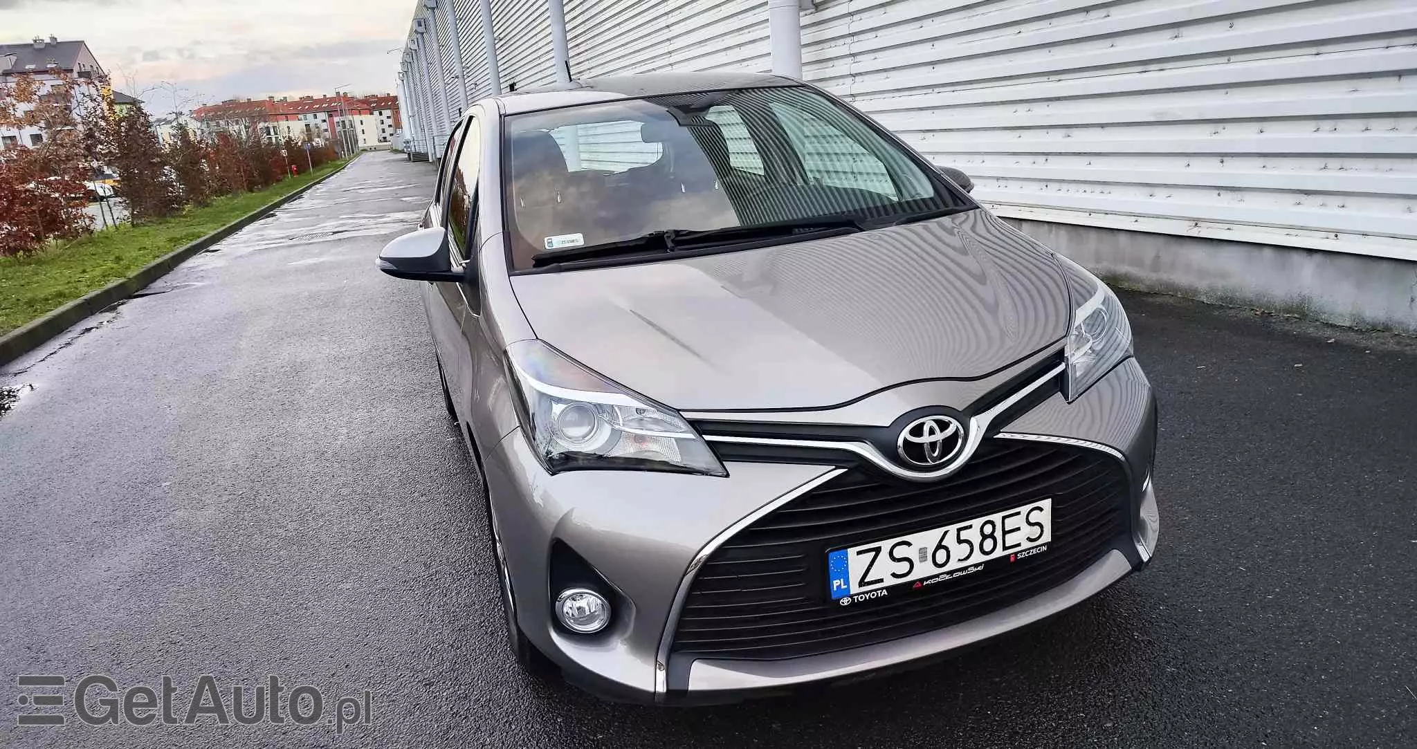 TOYOTA Yaris 
