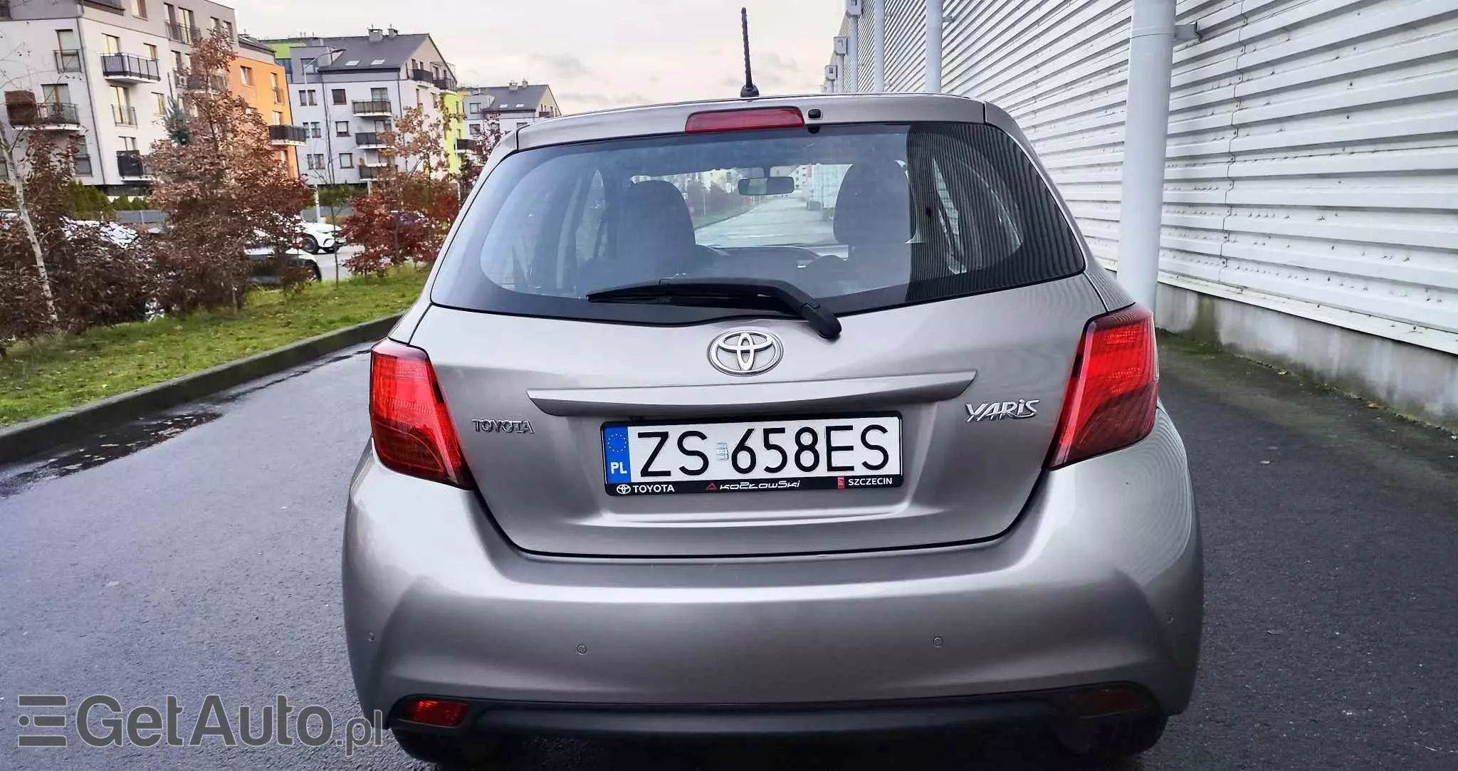 TOYOTA Yaris 