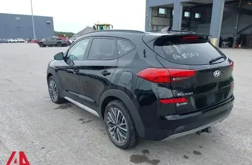 HYUNDAI Tucson 